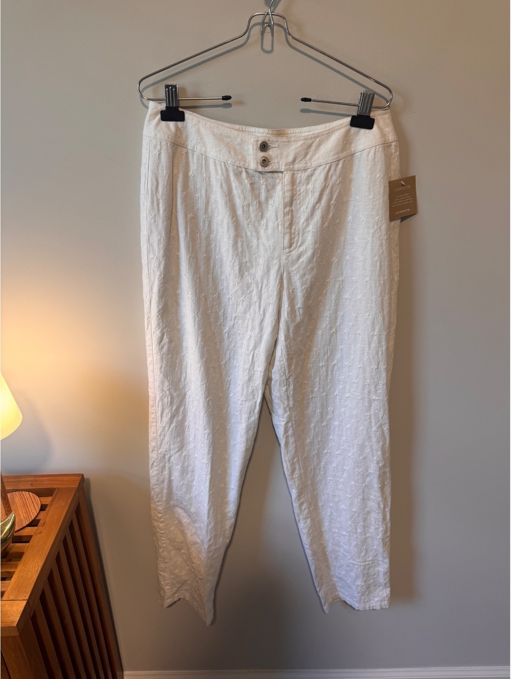 NWT Liz Claiborne Lizwear | White Embroidered Linen Cotton Pants Size 12 Coastal